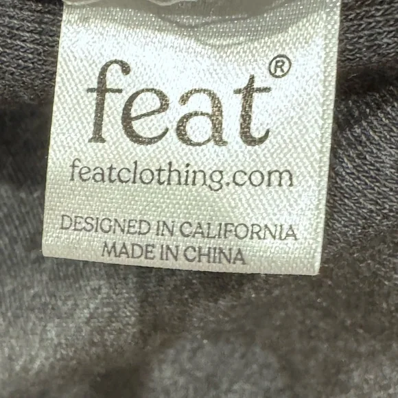 NWT Feat BlanketBlend Crewneck Sweatshirt - Hazy Black - Medium - Picture 7 of 9